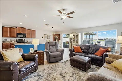 2202 4th Street SW Ruskin FL 33570