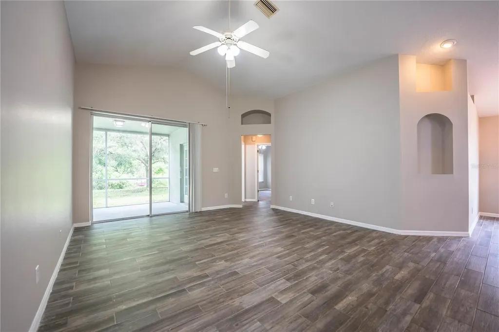 10458 Lucaya Drive Tampa FL 33647