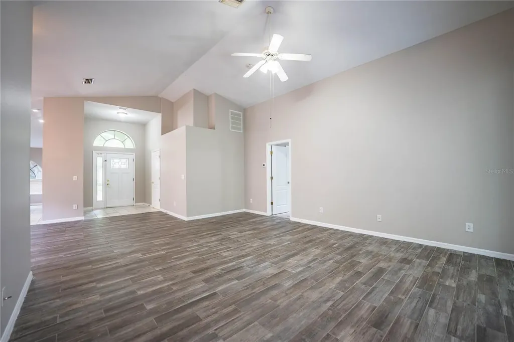 10458 Lucaya Drive Tampa FL 33647