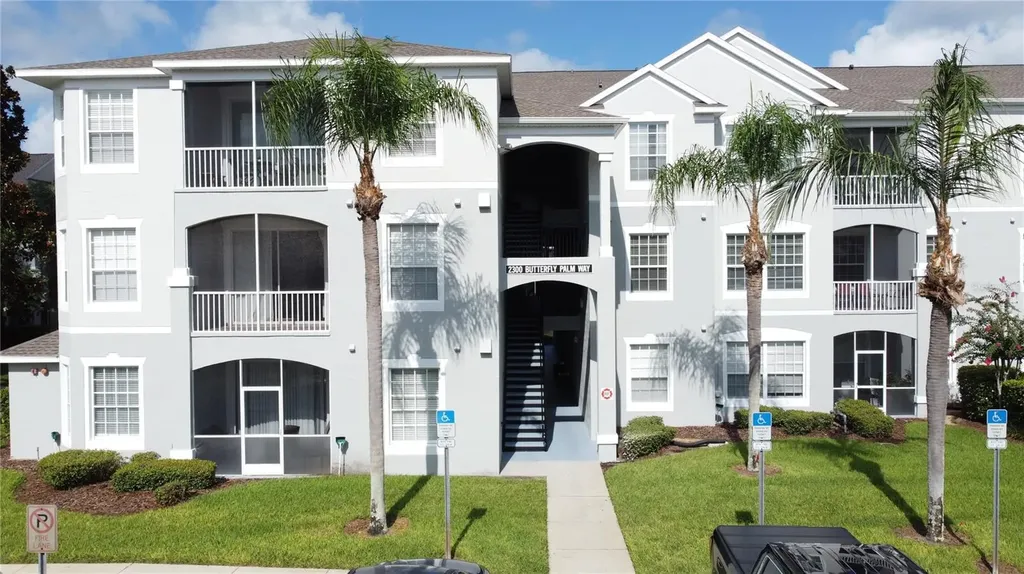 2300 Butterfly Palm Way Kissimmee FL 34747