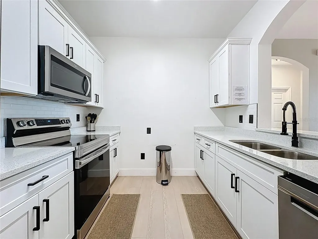 2300 Butterfly Palm Way Kissimmee FL 34747