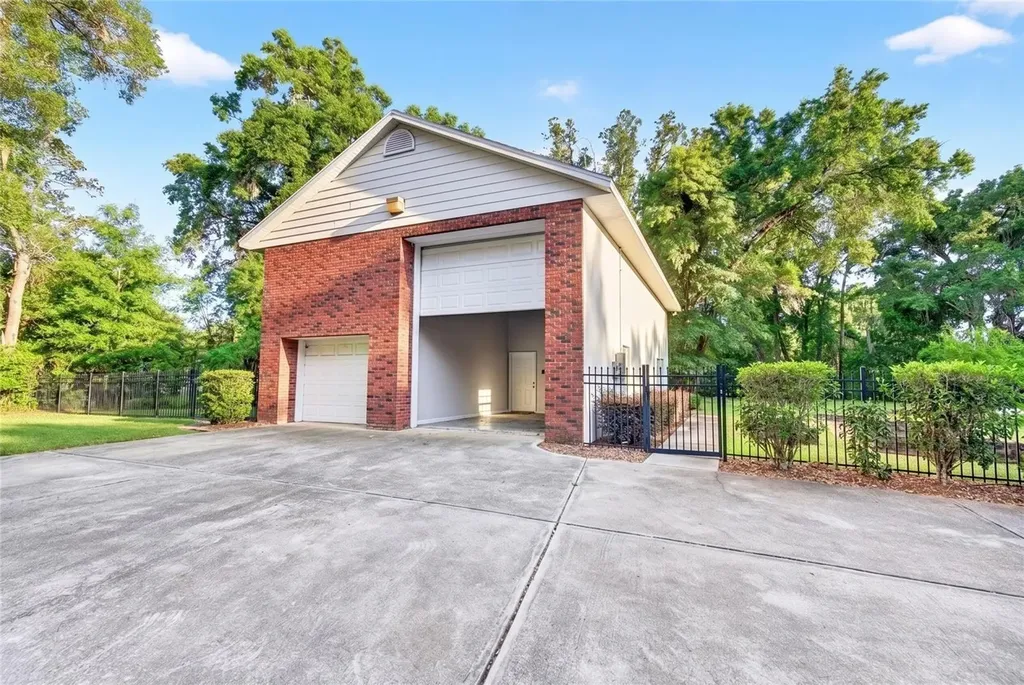 4940 E Fort King Street Ocala FL 34470