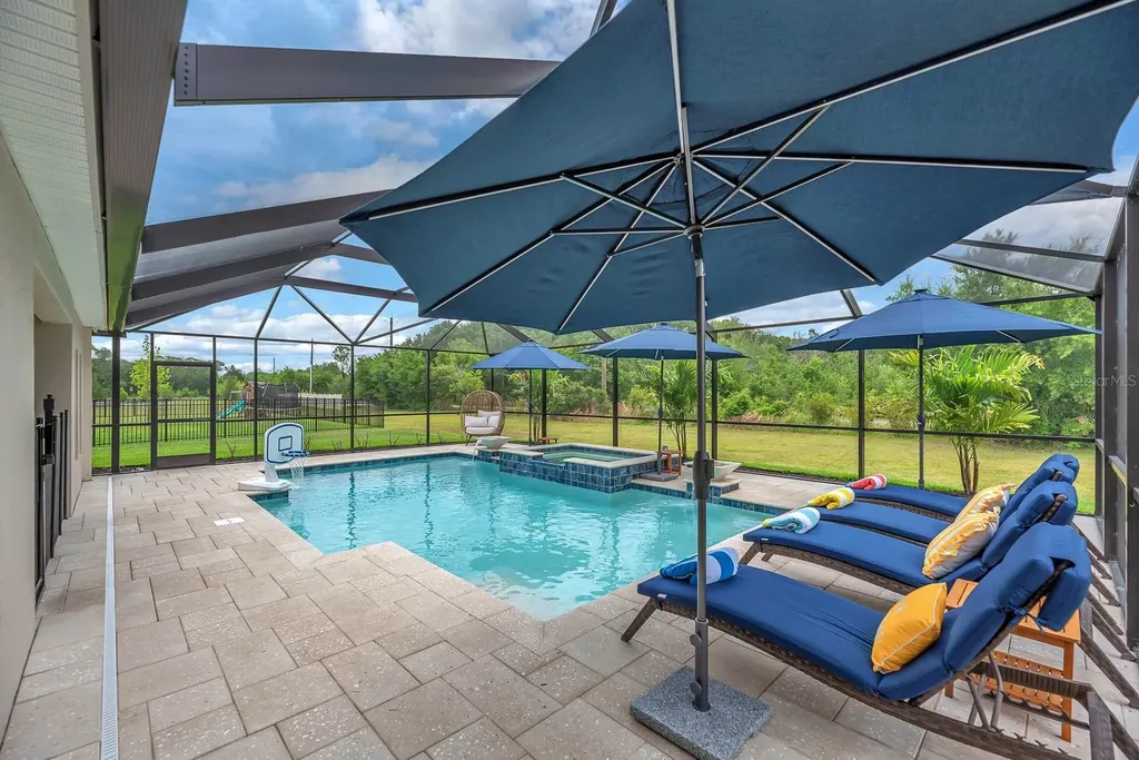 12952 Wellspring Drive Lithia FL 33547