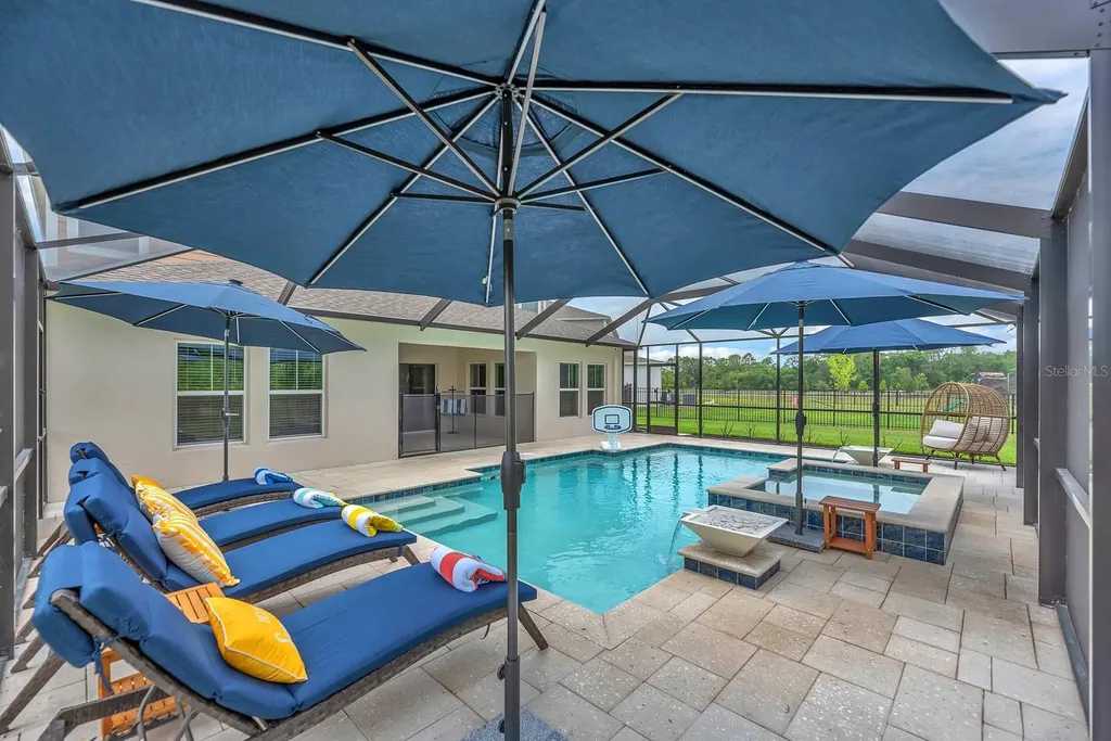 12952 Wellspring Drive Lithia FL 33547