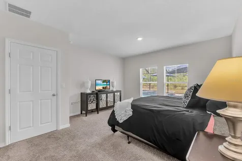 12952 Wellspring Drive Lithia FL 33547