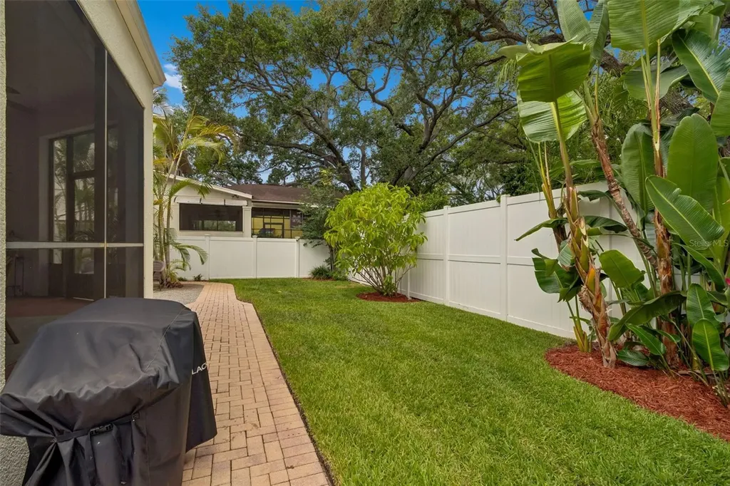 3303 W Fielder Street Tampa FL 33611