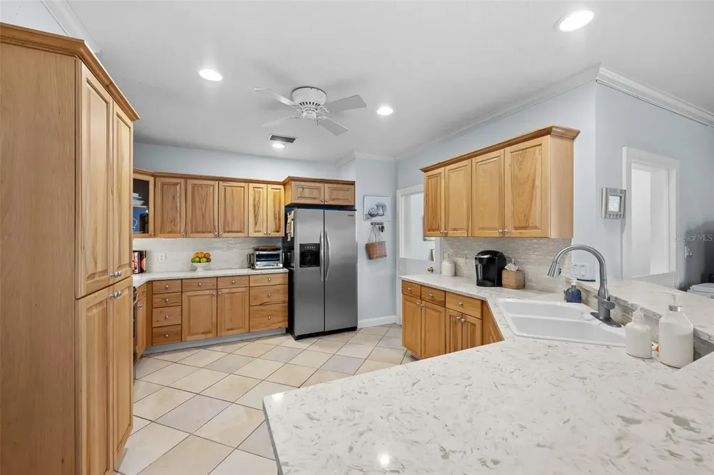3217 W Bay Avenue Tampa FL 33611