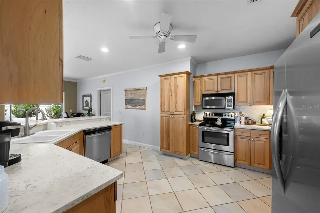 3217 W Bay Avenue Tampa FL 33611