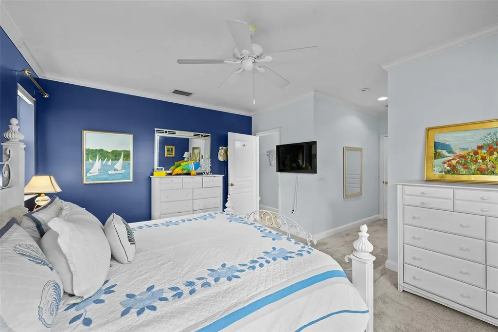 3217 W Bay Avenue Tampa FL 33611