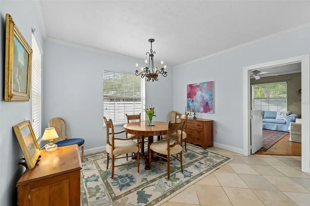 3217 W Bay Avenue Tampa FL 33611