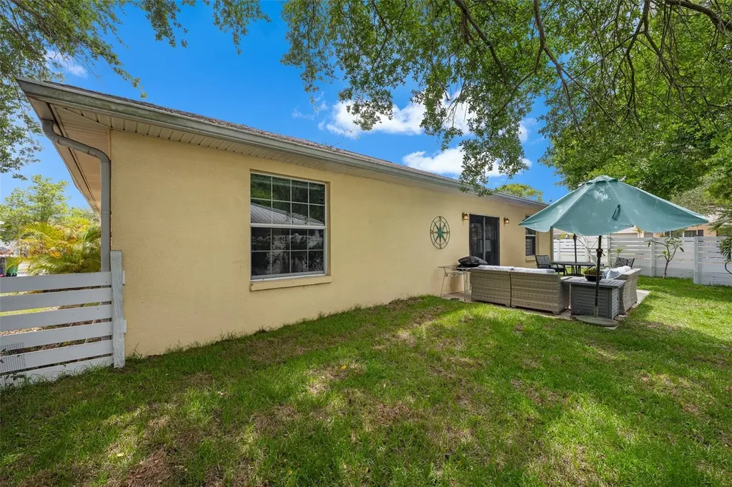 3217 W Bay Avenue Tampa FL 33611