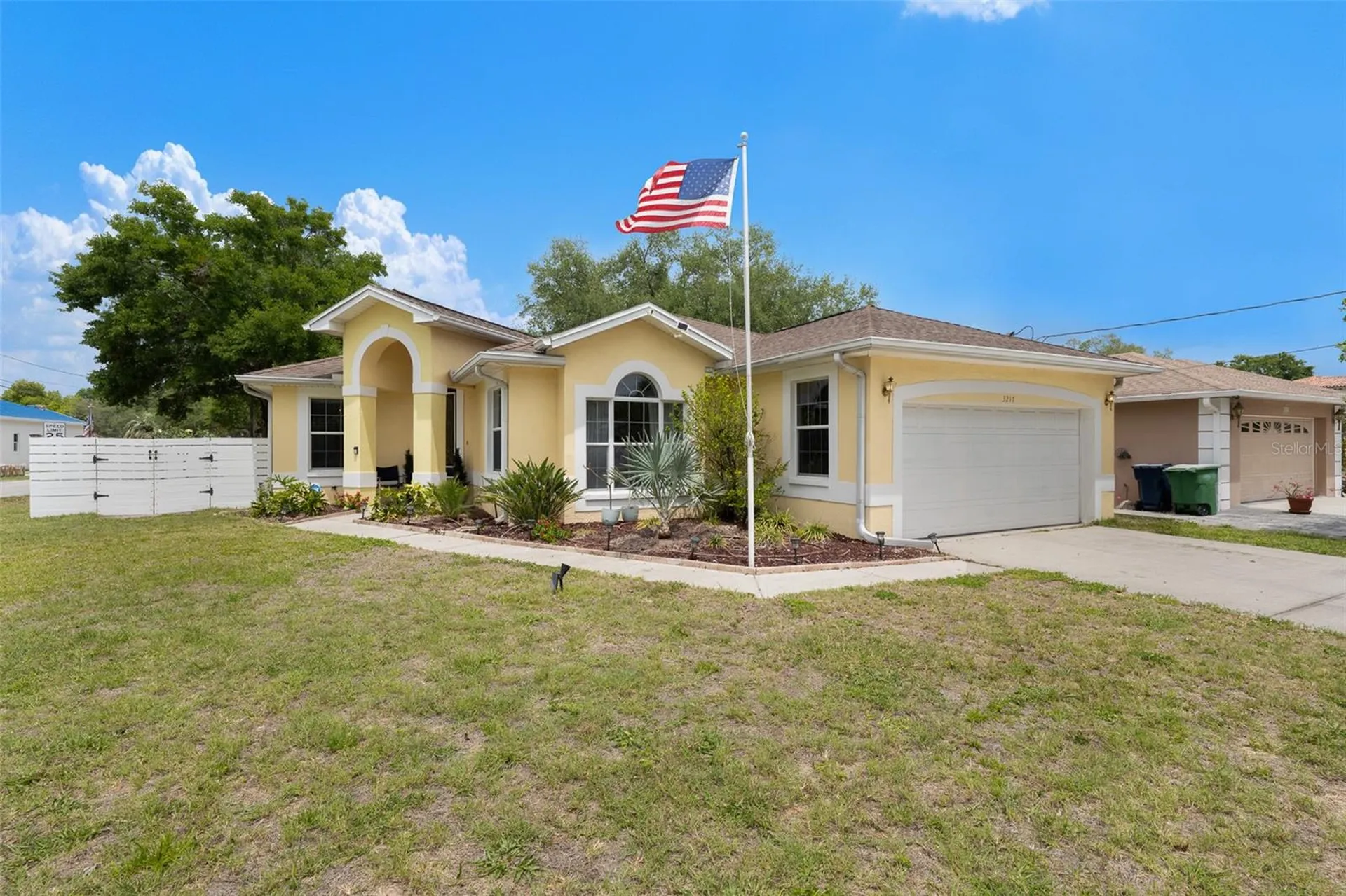 3217 W Bay Avenue Tampa FL 33611