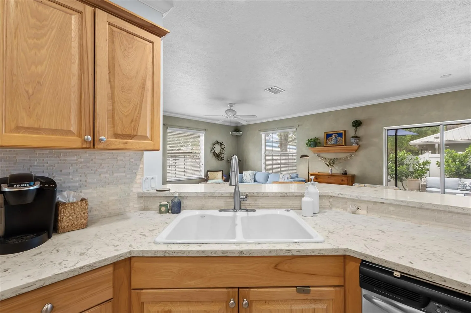 3217 W Bay Avenue Tampa FL 33611
