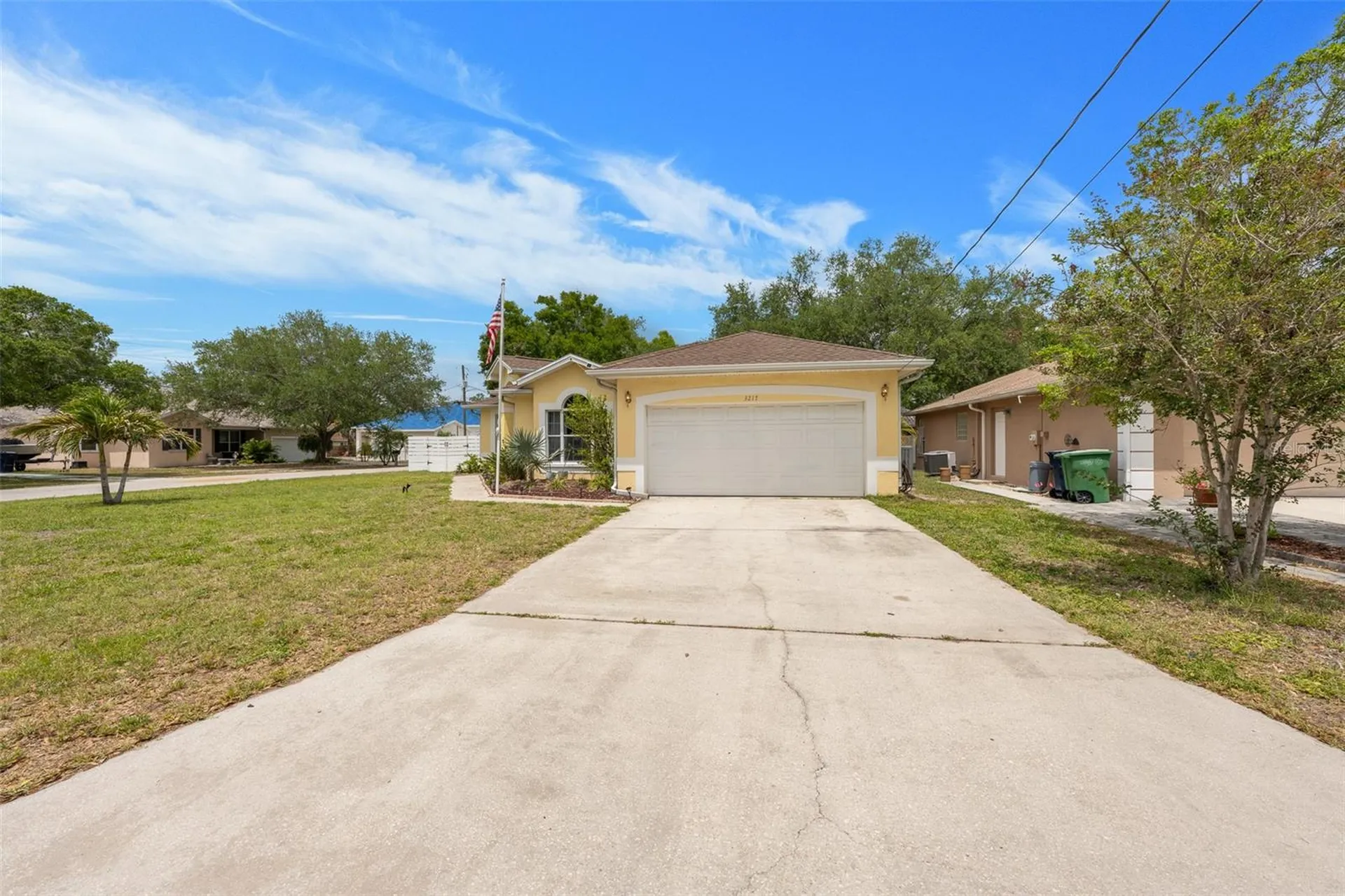 3217 W Bay Avenue Tampa FL 33611