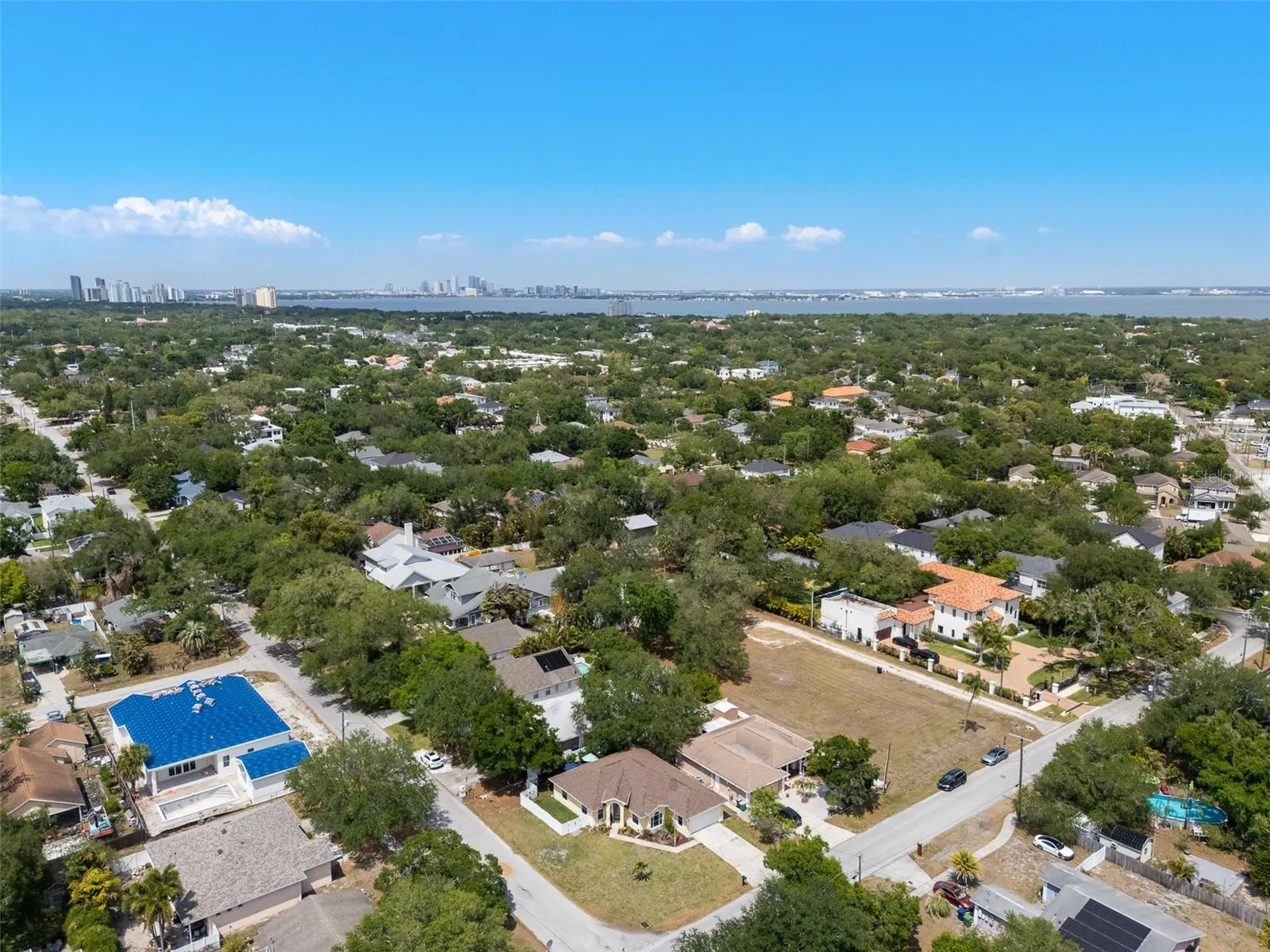 3217 W Bay Avenue Tampa FL 33611