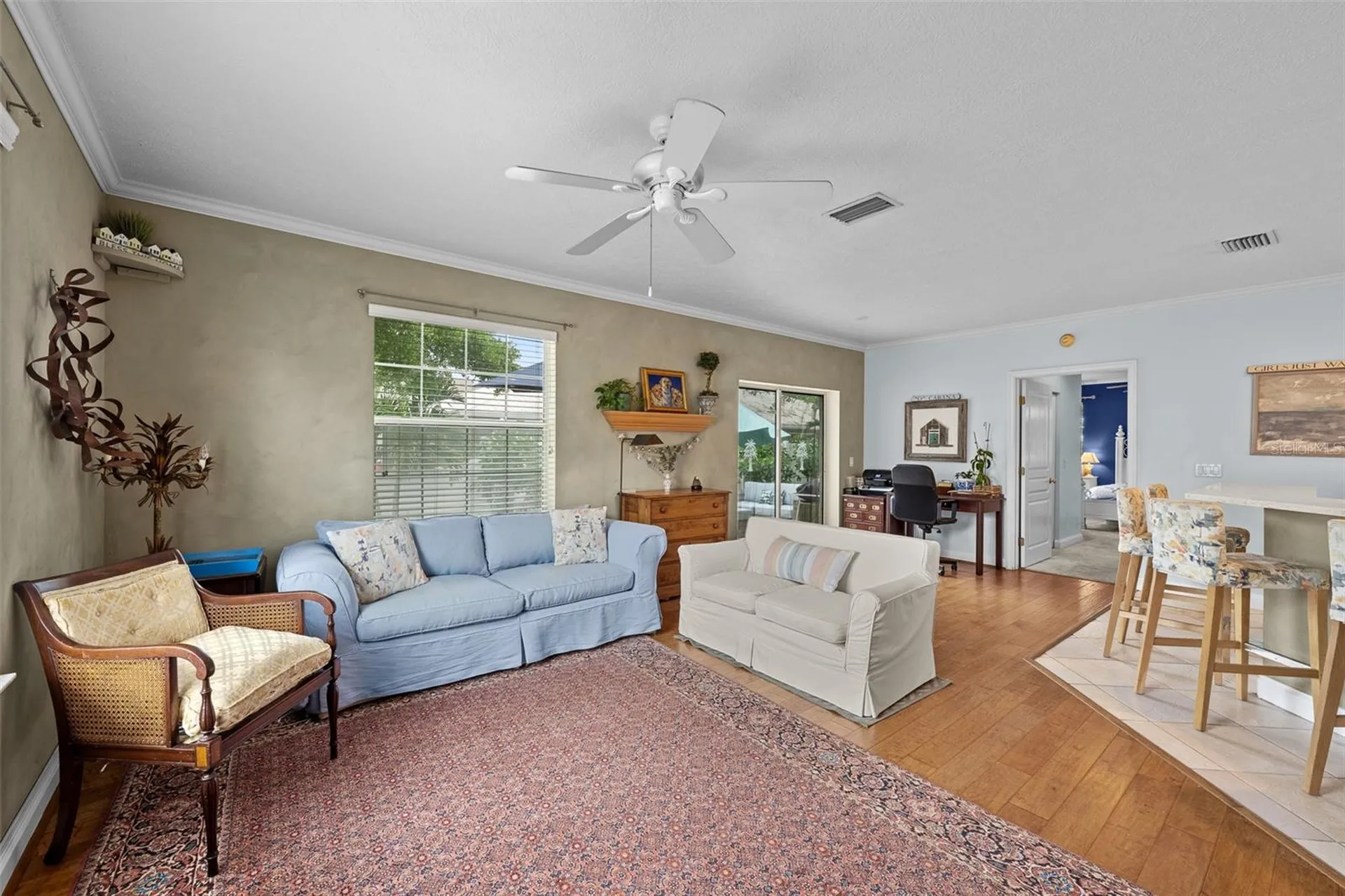3217 W Bay Avenue Tampa FL 33611