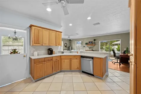 3217 W Bay Avenue Tampa FL 33611