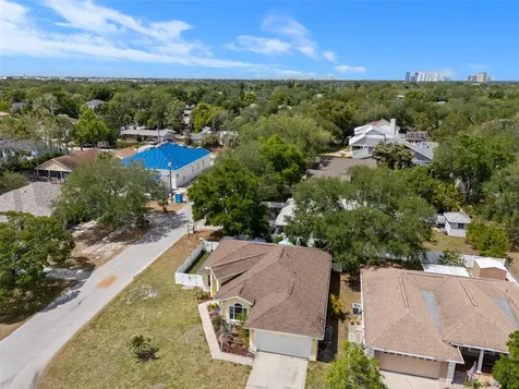 3217 W Bay Avenue Tampa FL 33611