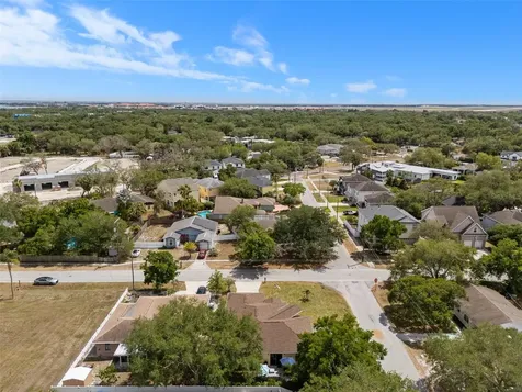 3217 W Bay Avenue Tampa FL 33611