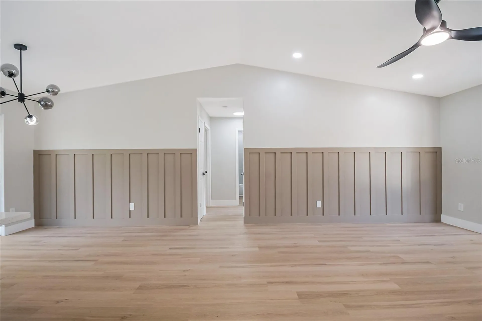 8742 Brackenwood Drive Orlando FL 32829