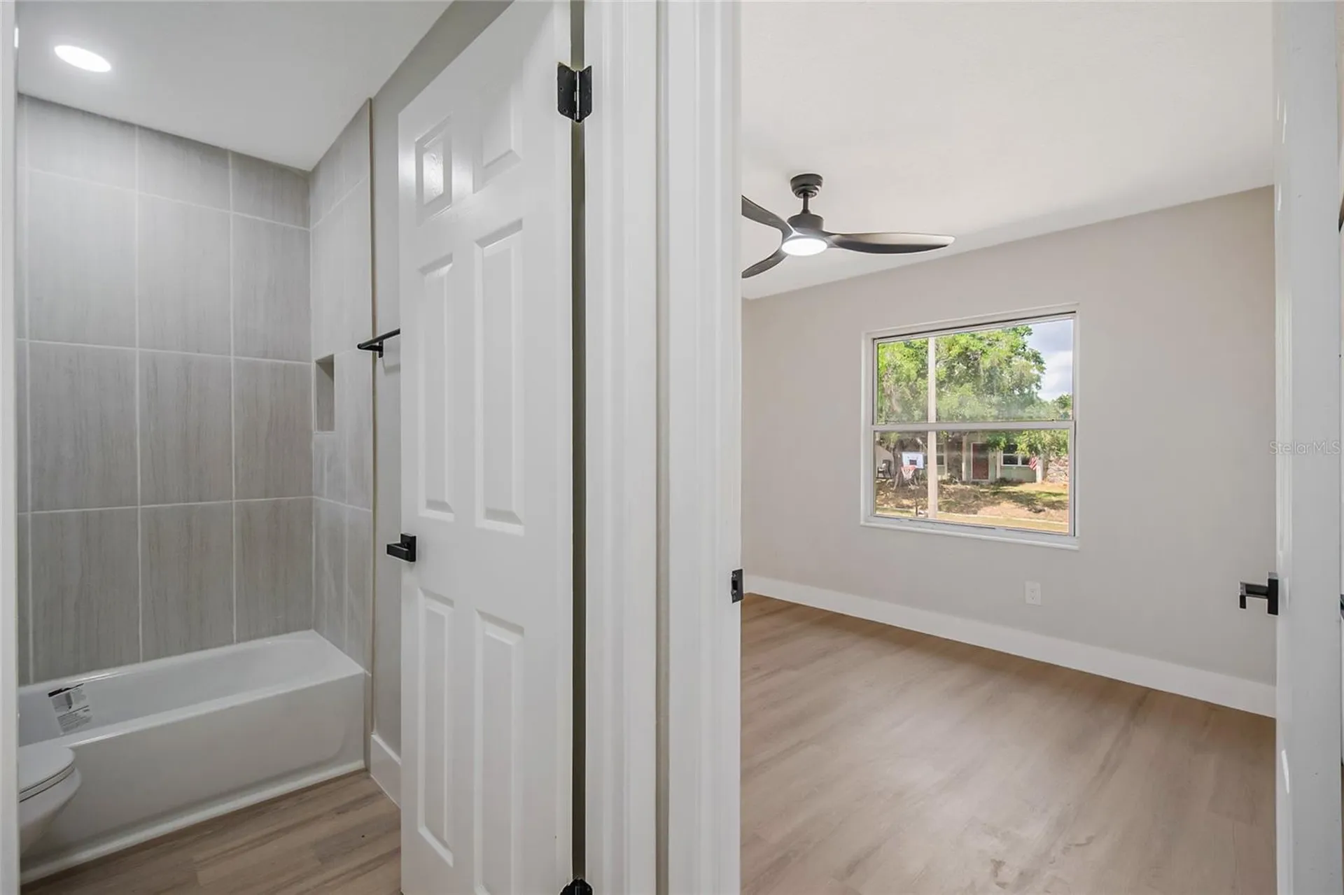 8742 Brackenwood Drive Orlando FL 32829