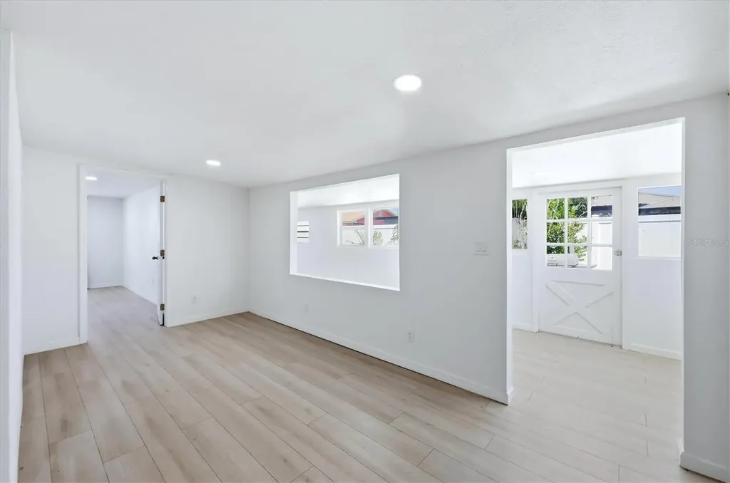 2901 Poplar Street Sarasota FL 34237