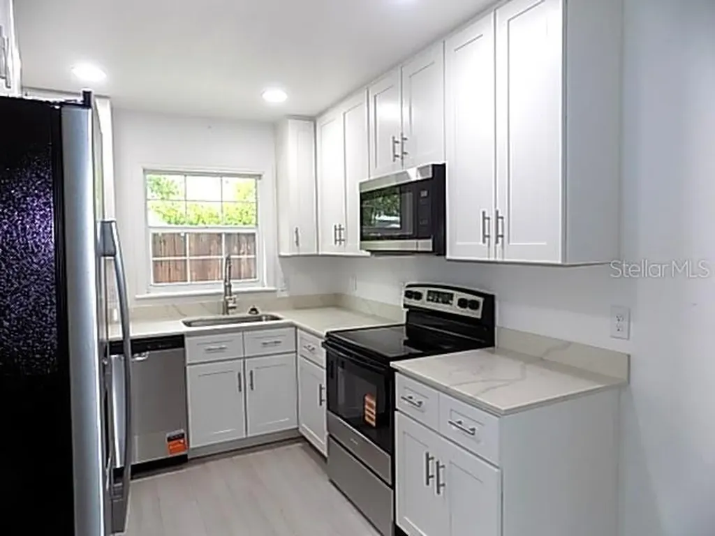 2901 Poplar Street Sarasota FL 34237