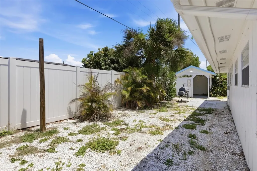 2901 Poplar Street Sarasota FL 34237