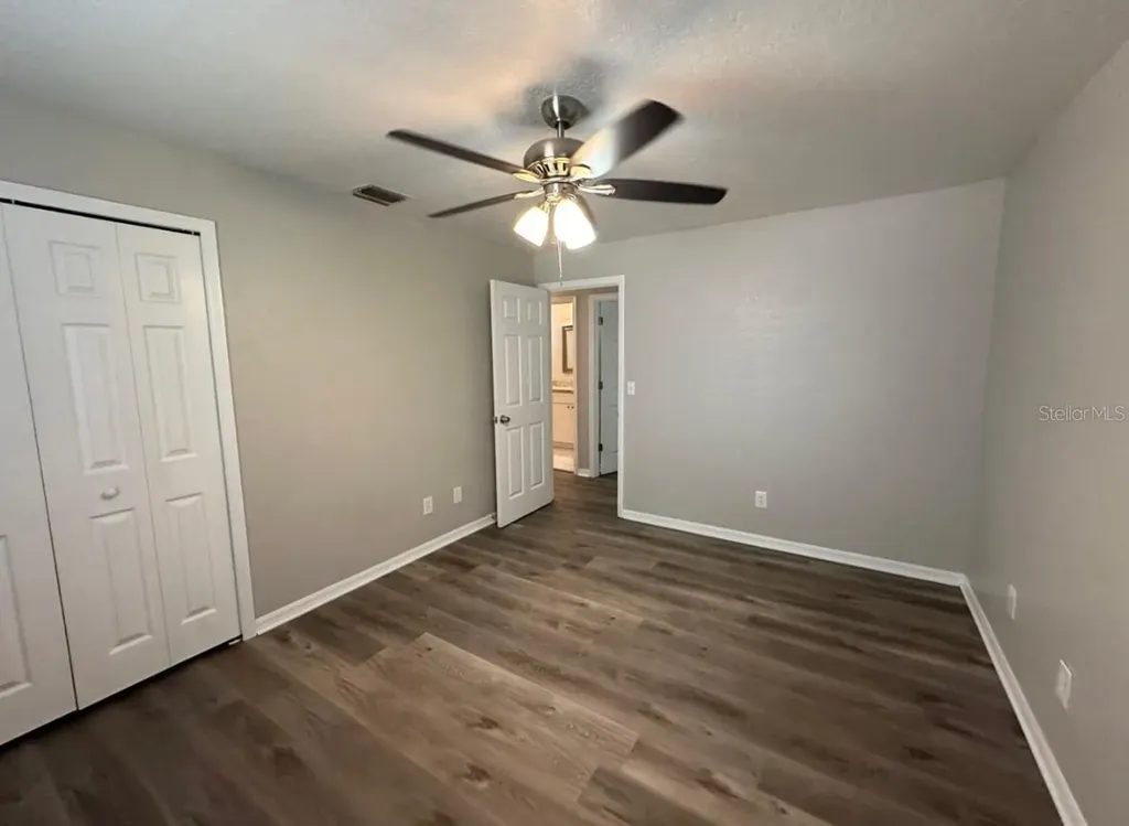 9725 Fox Hollow Road Tampa FL 33647