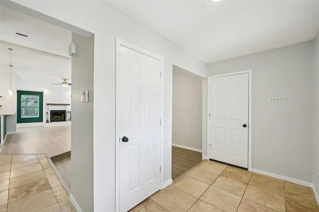3109 Lake Valencia Ln E Palm Harbor FL 34684