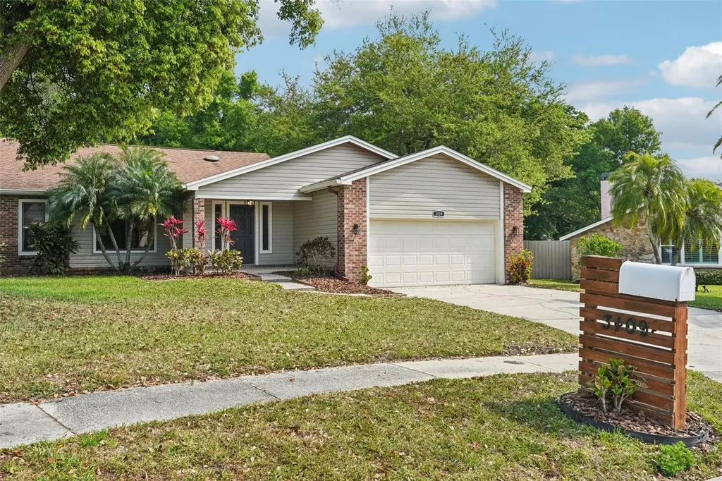 3109 Lake Valencia Ln E Palm Harbor FL 34684