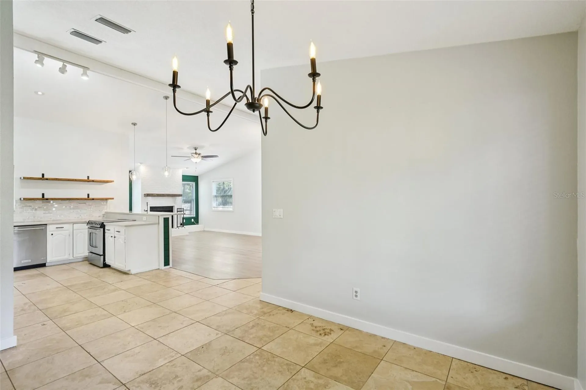 3109 Lake Valencia Ln E Palm Harbor FL 34684