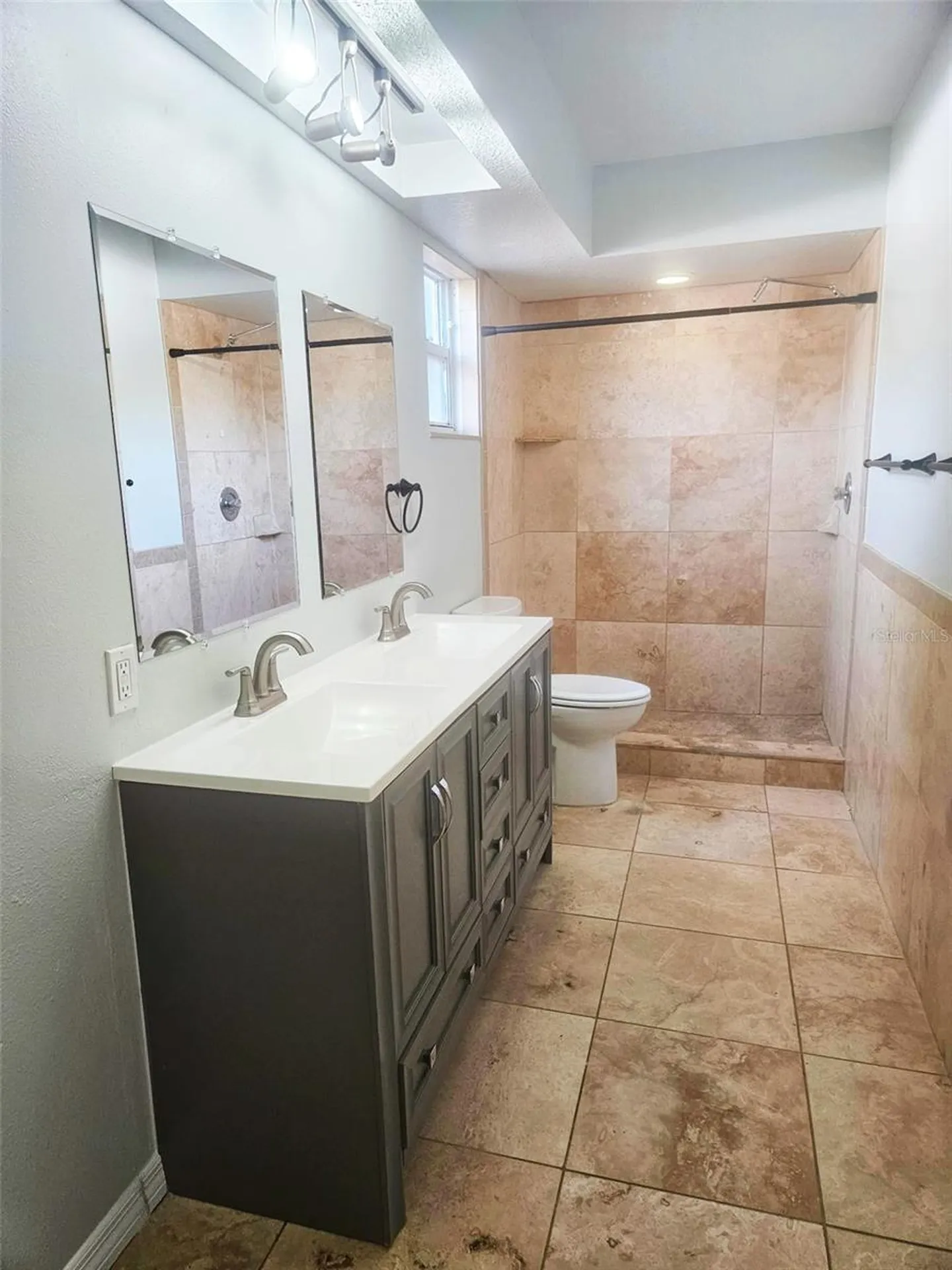 3109 Lake Valencia Ln E Palm Harbor FL 34684