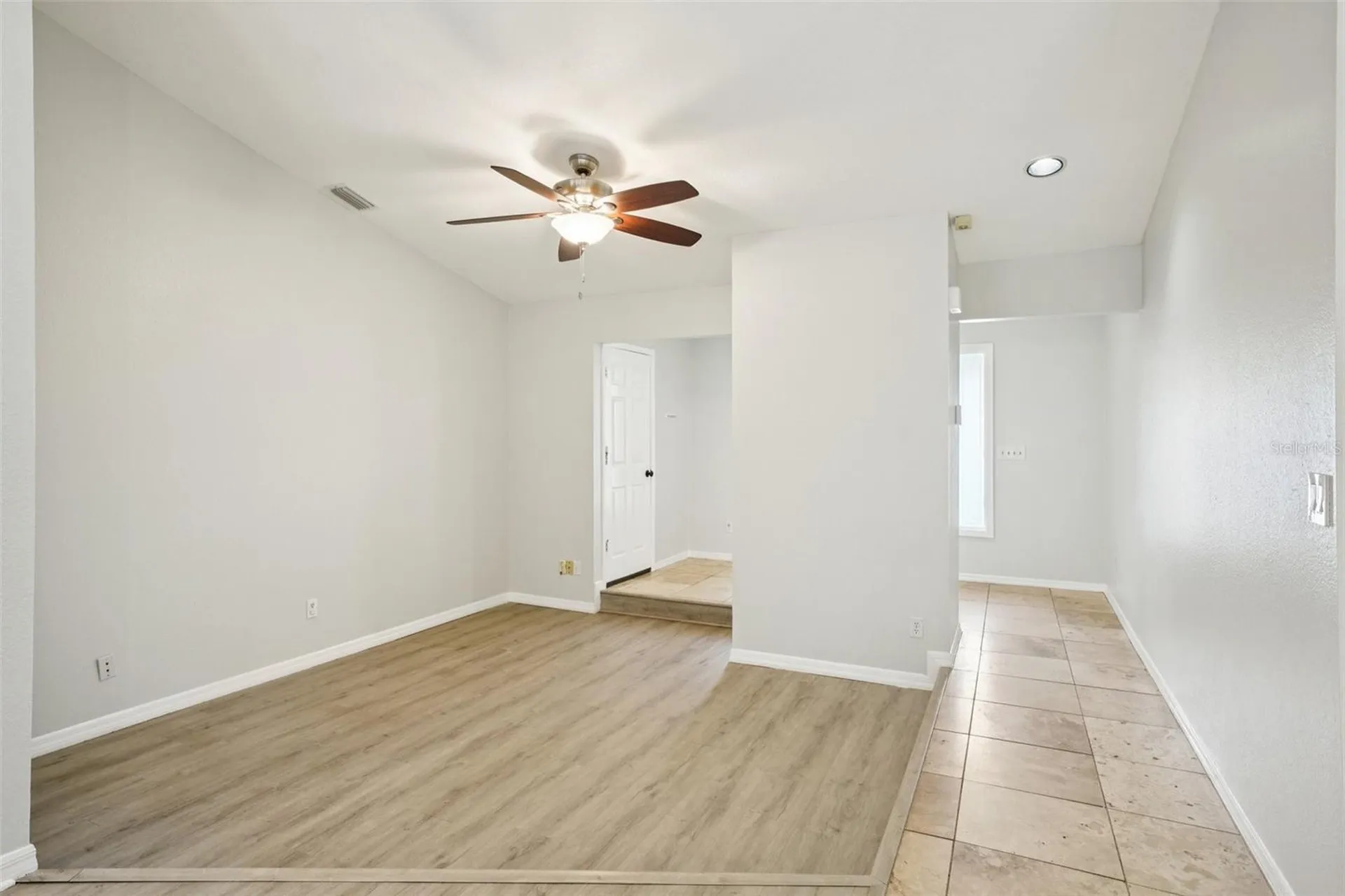 3109 Lake Valencia Ln E Palm Harbor FL 34684