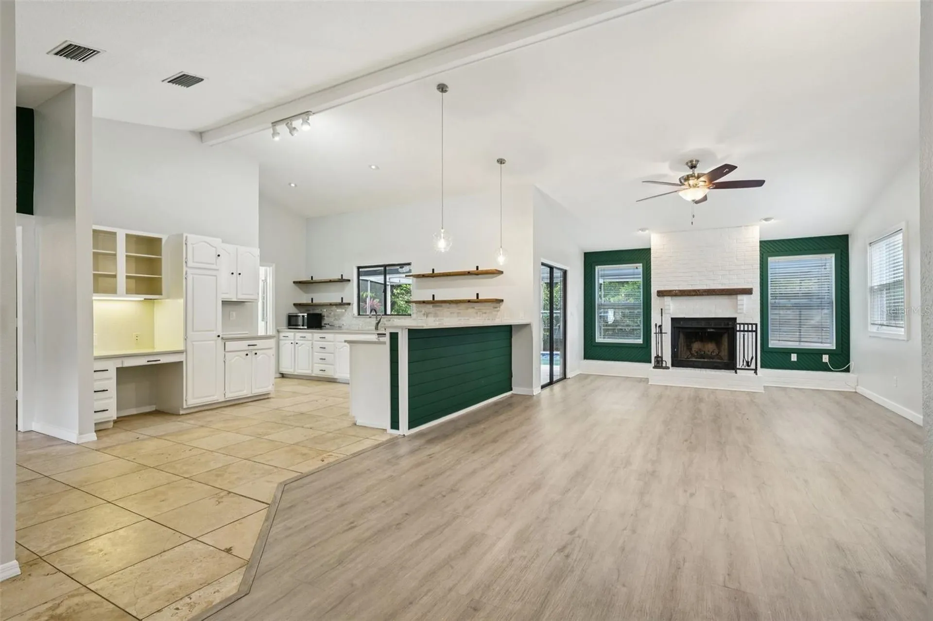 3109 Lake Valencia Ln E Palm Harbor FL 34684