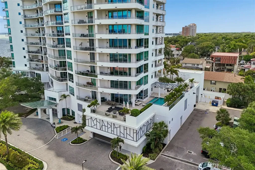 3401 Bayshore Boulevard Tampa FL 33629