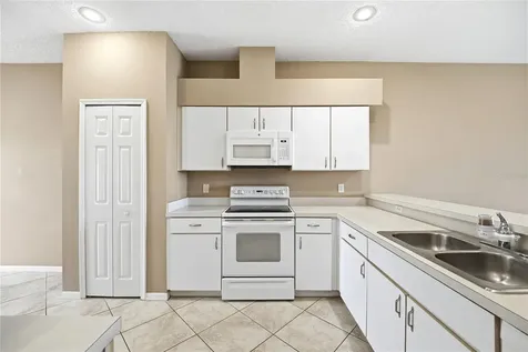 177 Club Villas Lane Kissimmee FL 34744