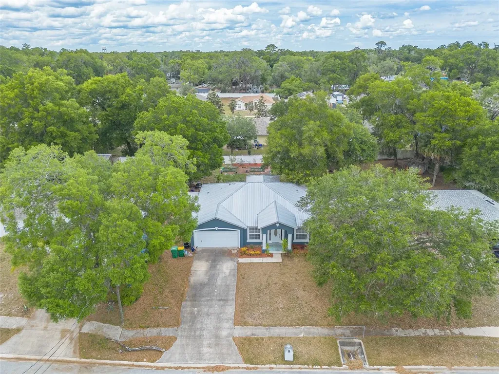 1031 E Walts Avenue Deland FL 32724