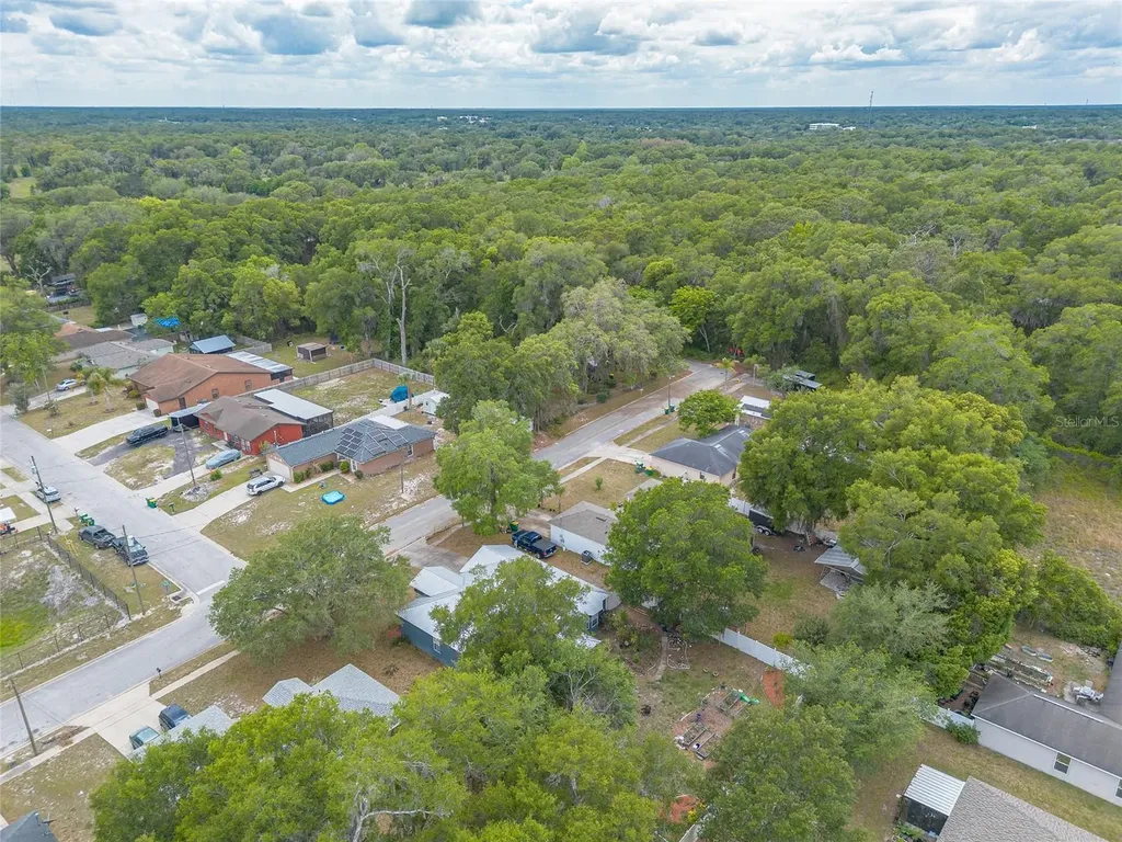 1031 E Walts Avenue Deland FL 32724