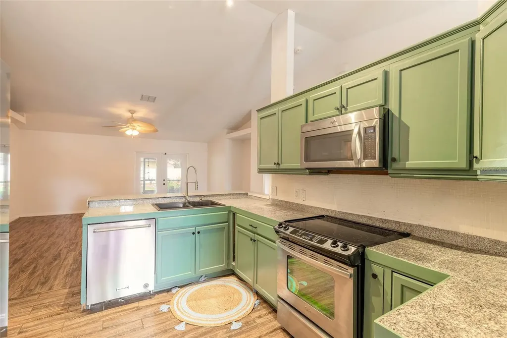 1031 E Walts Avenue Deland FL 32724
