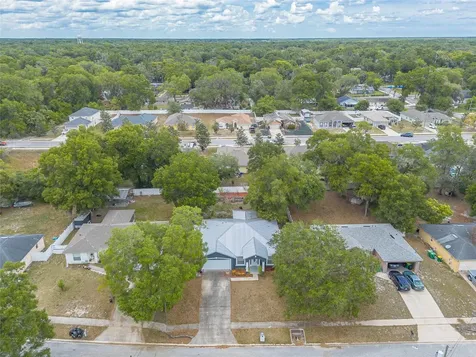 1031 E Walts Avenue Deland FL 32724