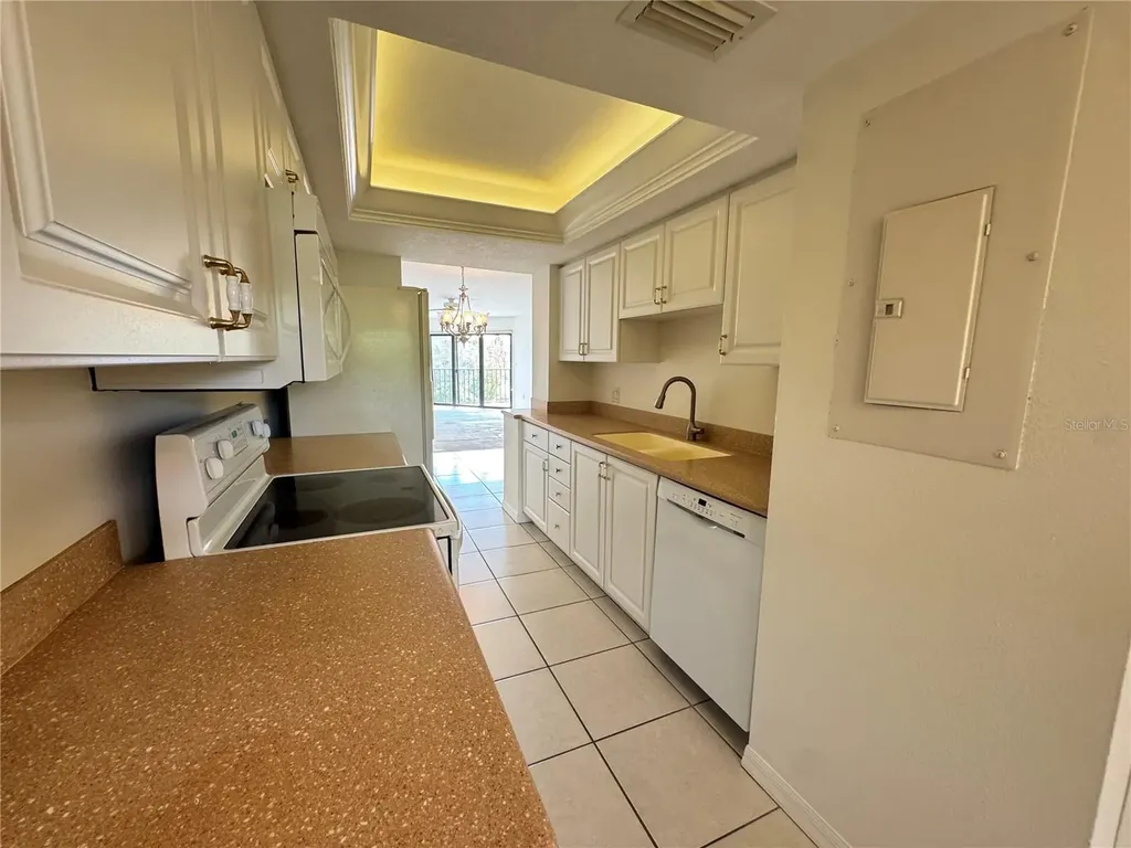 204 3rd Street W Bradenton FL 34205