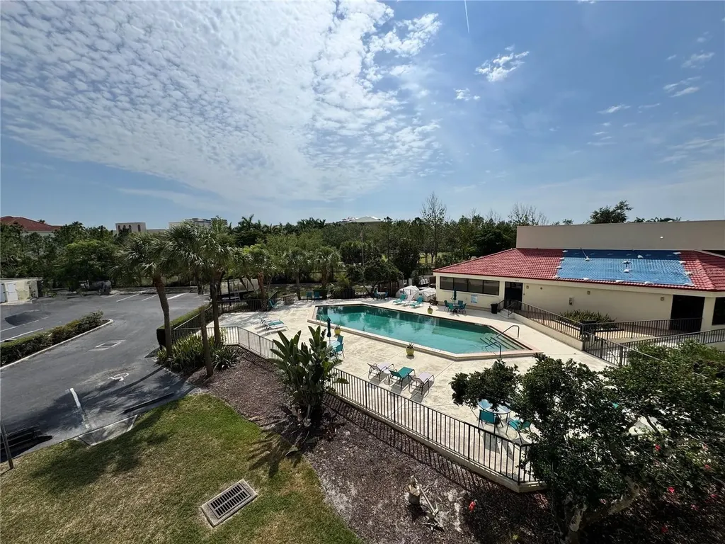 204 3rd Street W Bradenton FL 34205