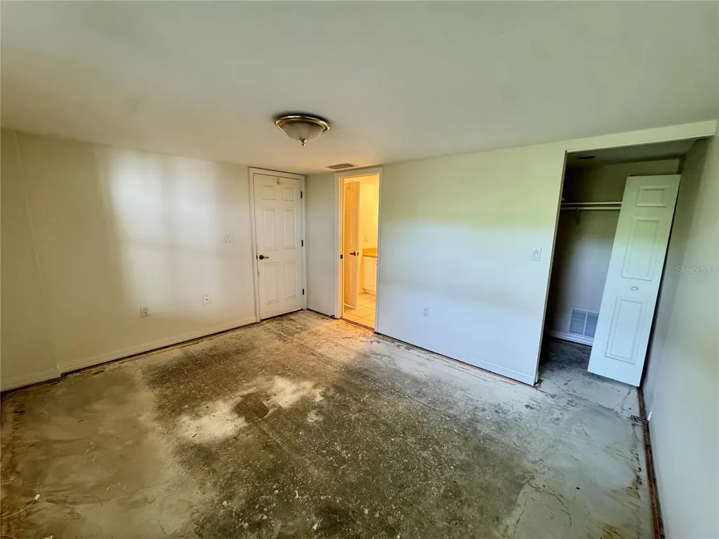 204 3rd Street W Bradenton FL 34205