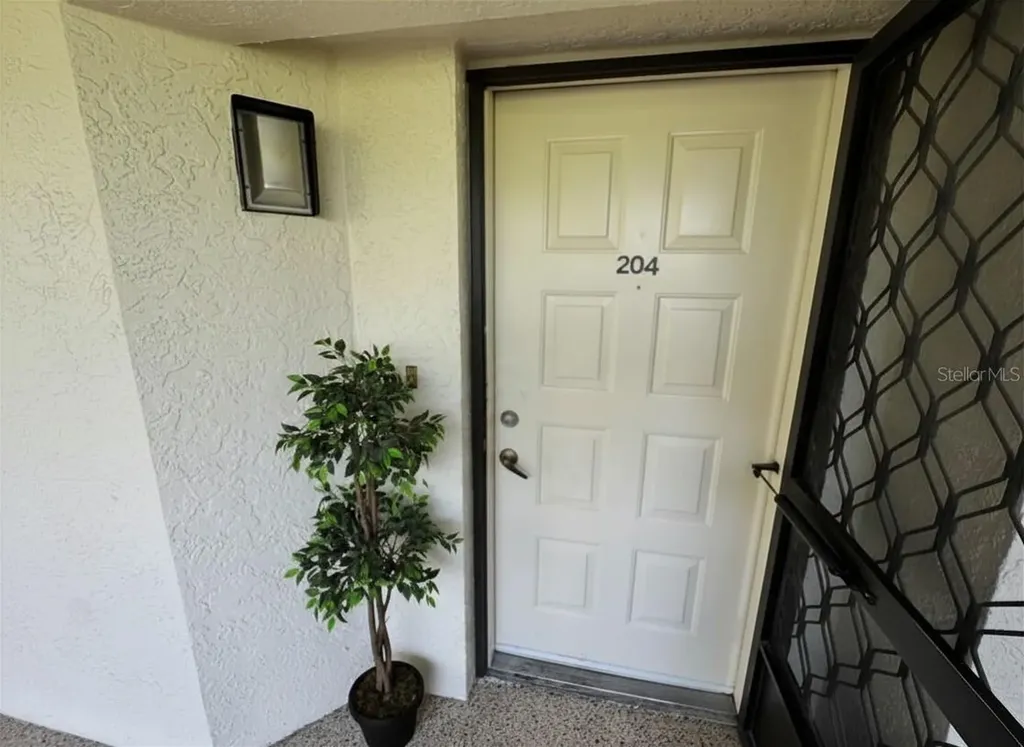 204 3rd Street W Bradenton FL 34205