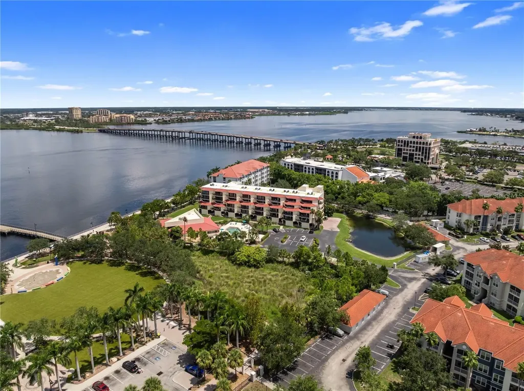 204 3rd Street W Bradenton FL 34205