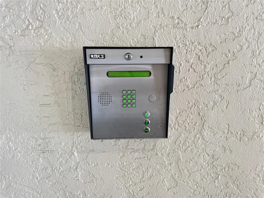 204 3rd Street W Bradenton FL 34205