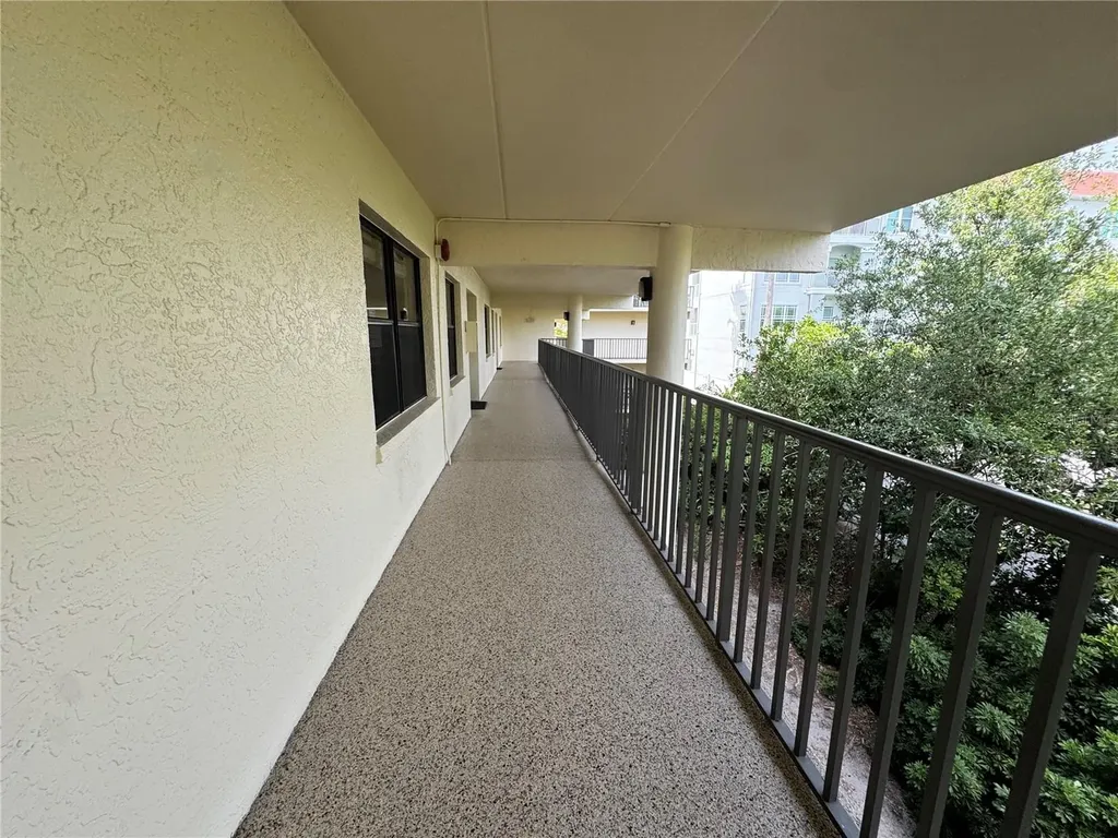 204 3rd Street W Bradenton FL 34205