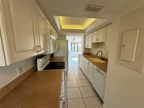 204 3rd Street W Bradenton FL 34205