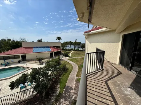 204 3rd Street W Bradenton FL 34205